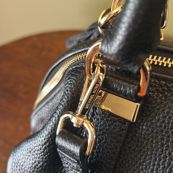 Michael Michael Kors Camden Large Black Pebbled Leather Satchel with Strap - Picture 7 of 16
